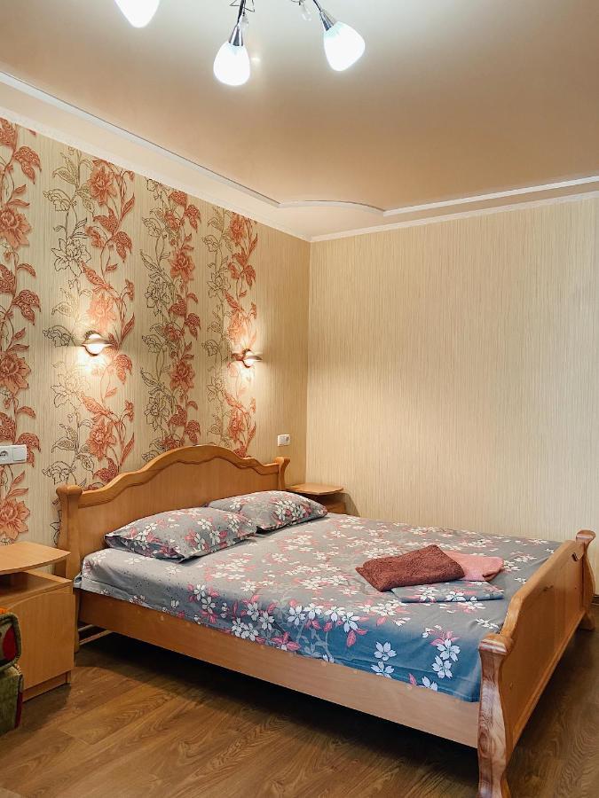 Apartment - Sobornyi Prospekt 97 Zaporizhia Exterior foto