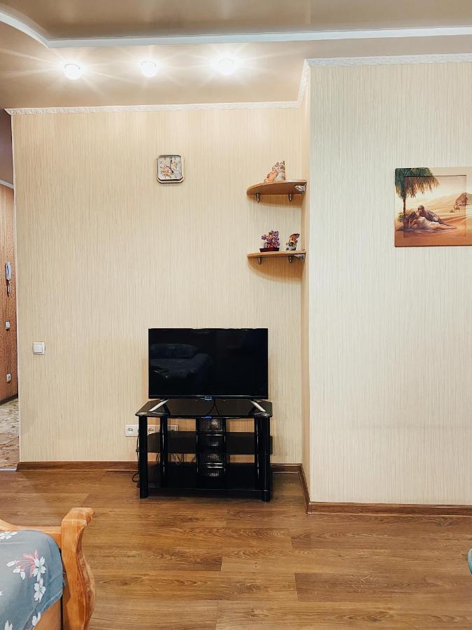 Apartment - Sobornyi Prospekt 97 Zaporizhia Exterior foto