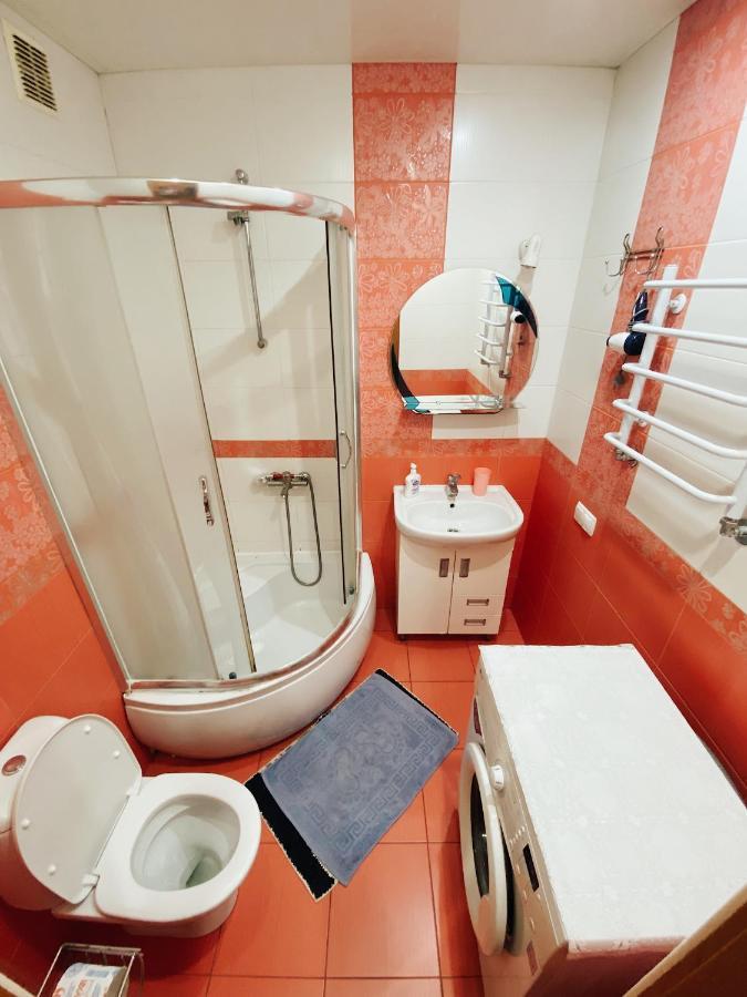 Apartment - Sobornyi Prospekt 97 Zaporizhia Exterior foto