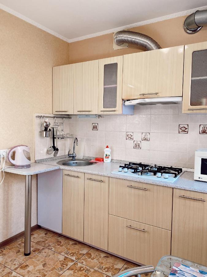 Apartment - Sobornyi Prospekt 97 Zaporizhia Exterior foto